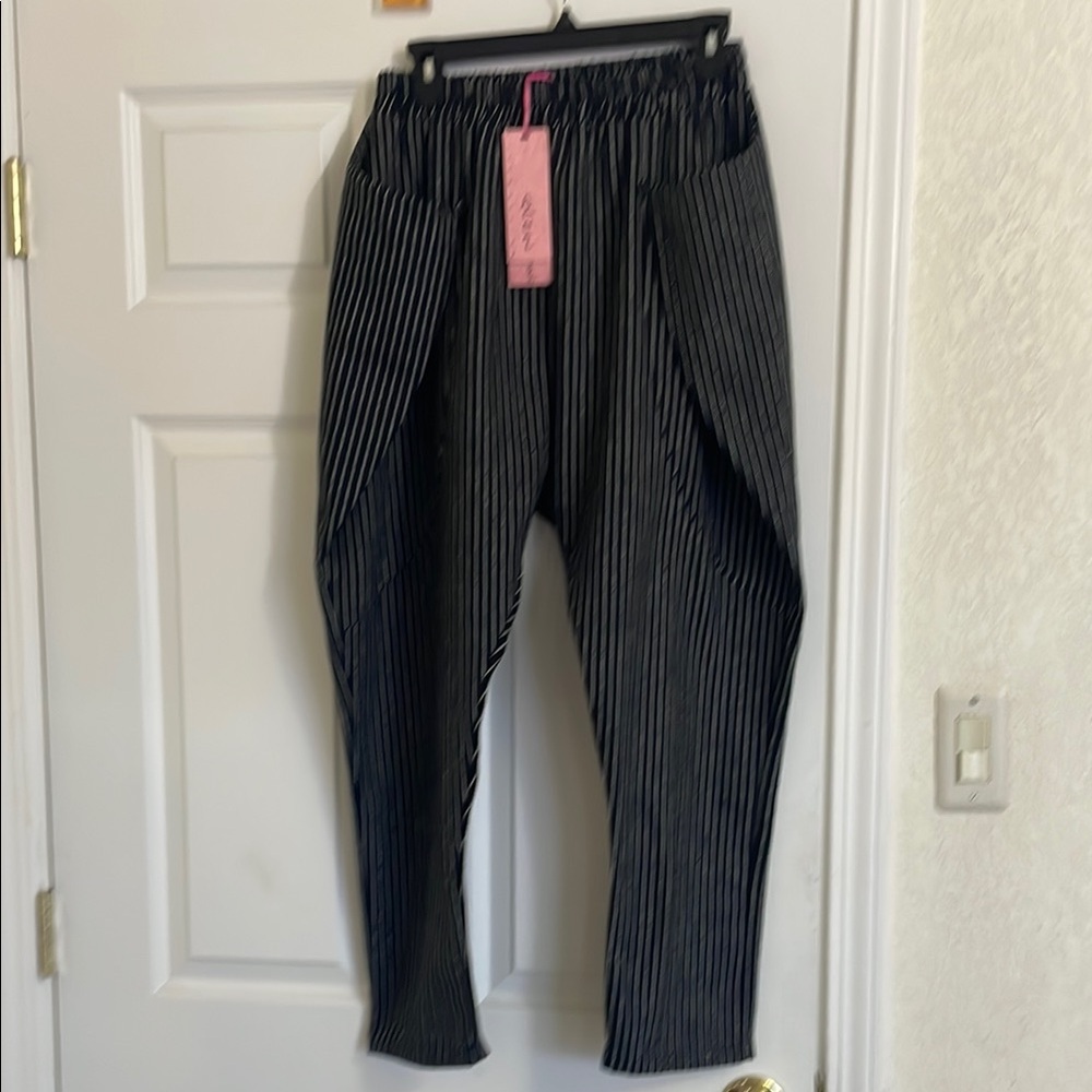 Black and White Dress Jumpsuit with Elastic Waistband